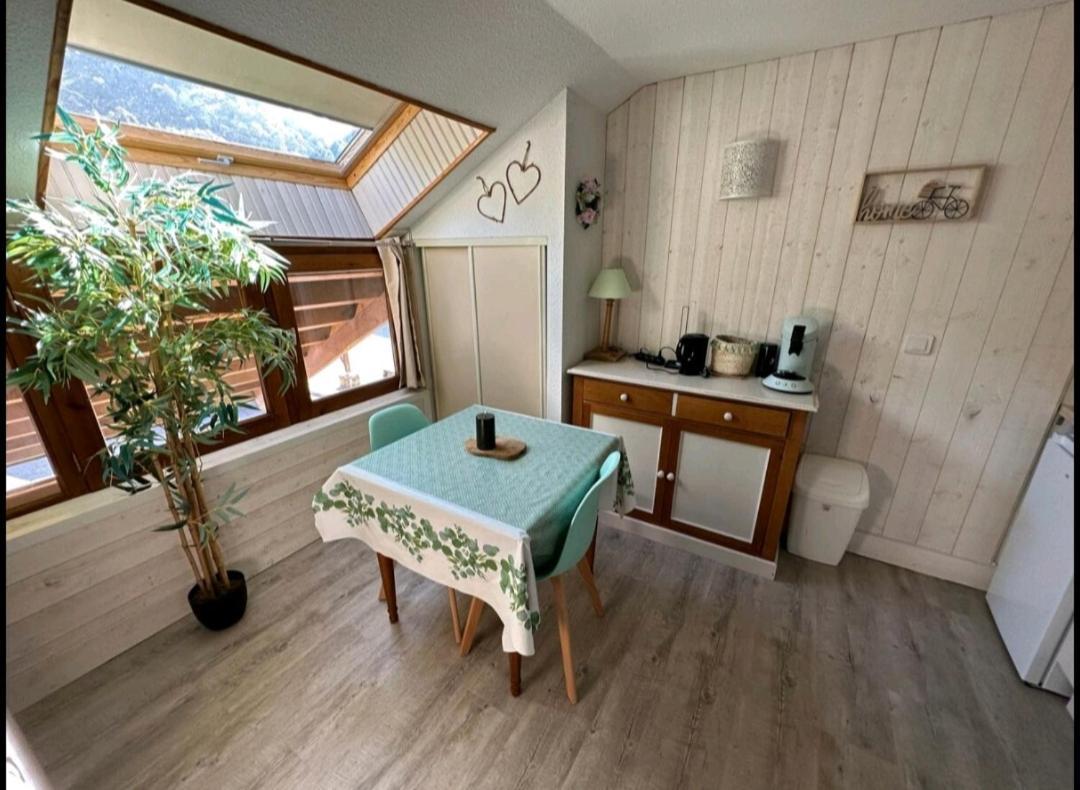 Le Cosy Liberty Apartment Ustou Екстериор снимка